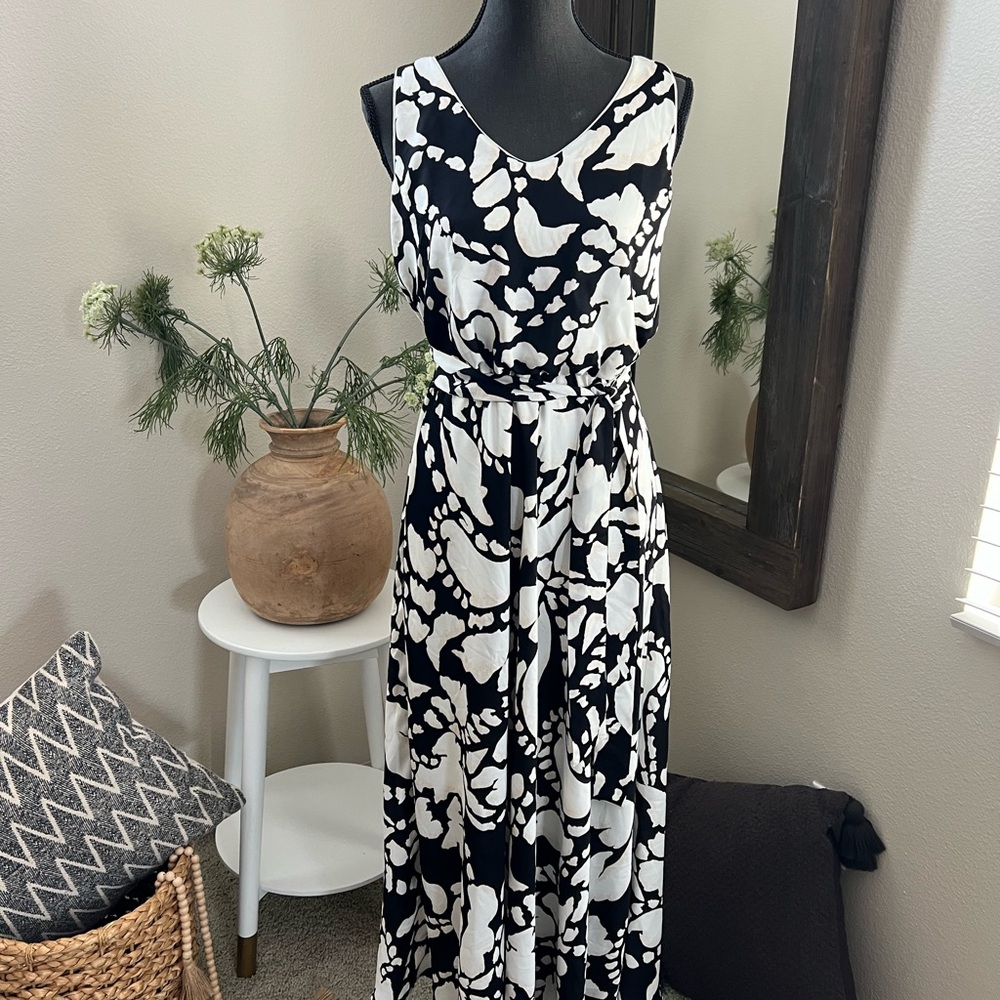 NIC+ZOE Black and White Abstract Maxi Dress